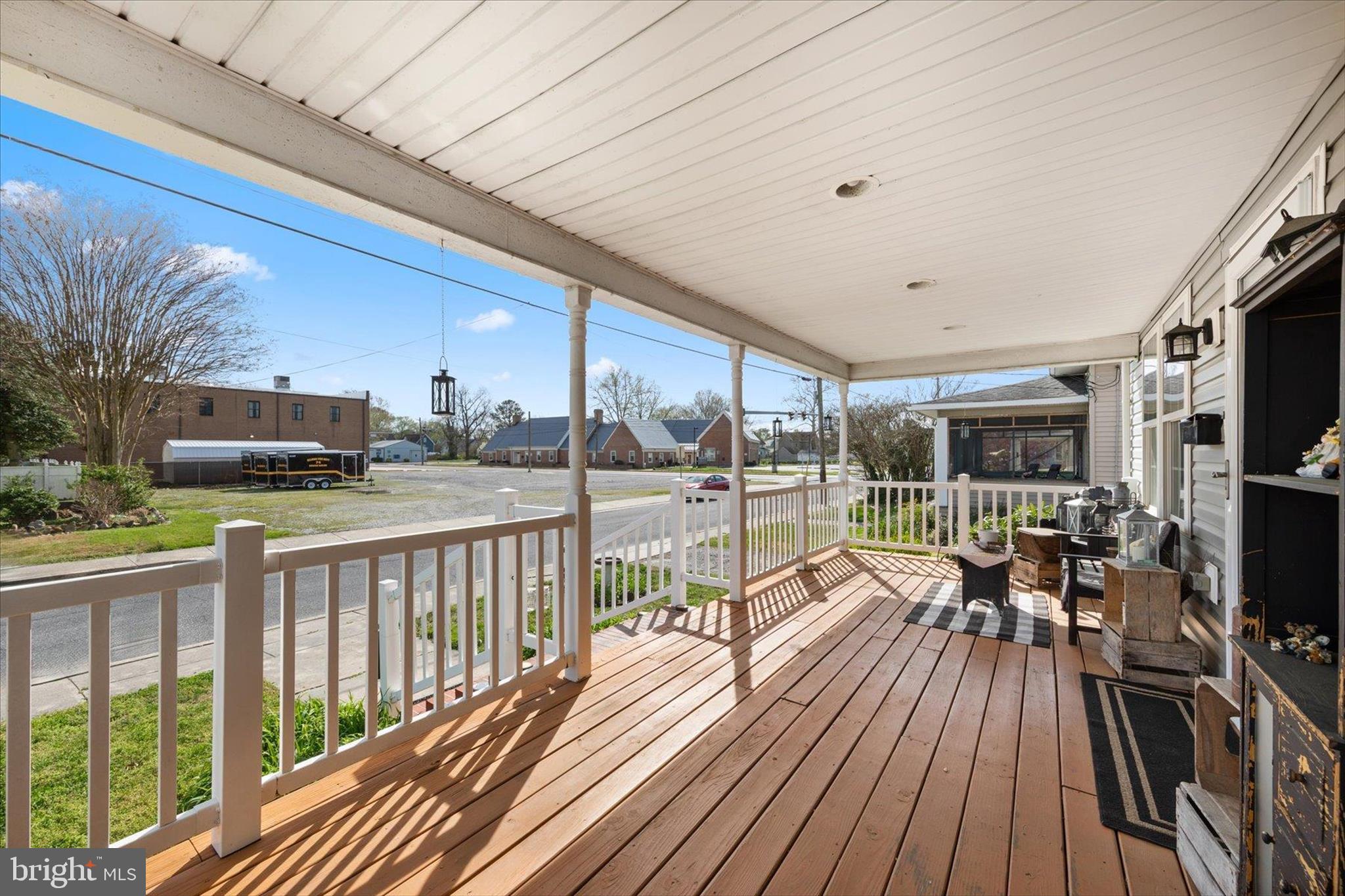305 East Jewell Street Delmar, DE 19940 - Photo 3 of 33 Wide Front Porch
