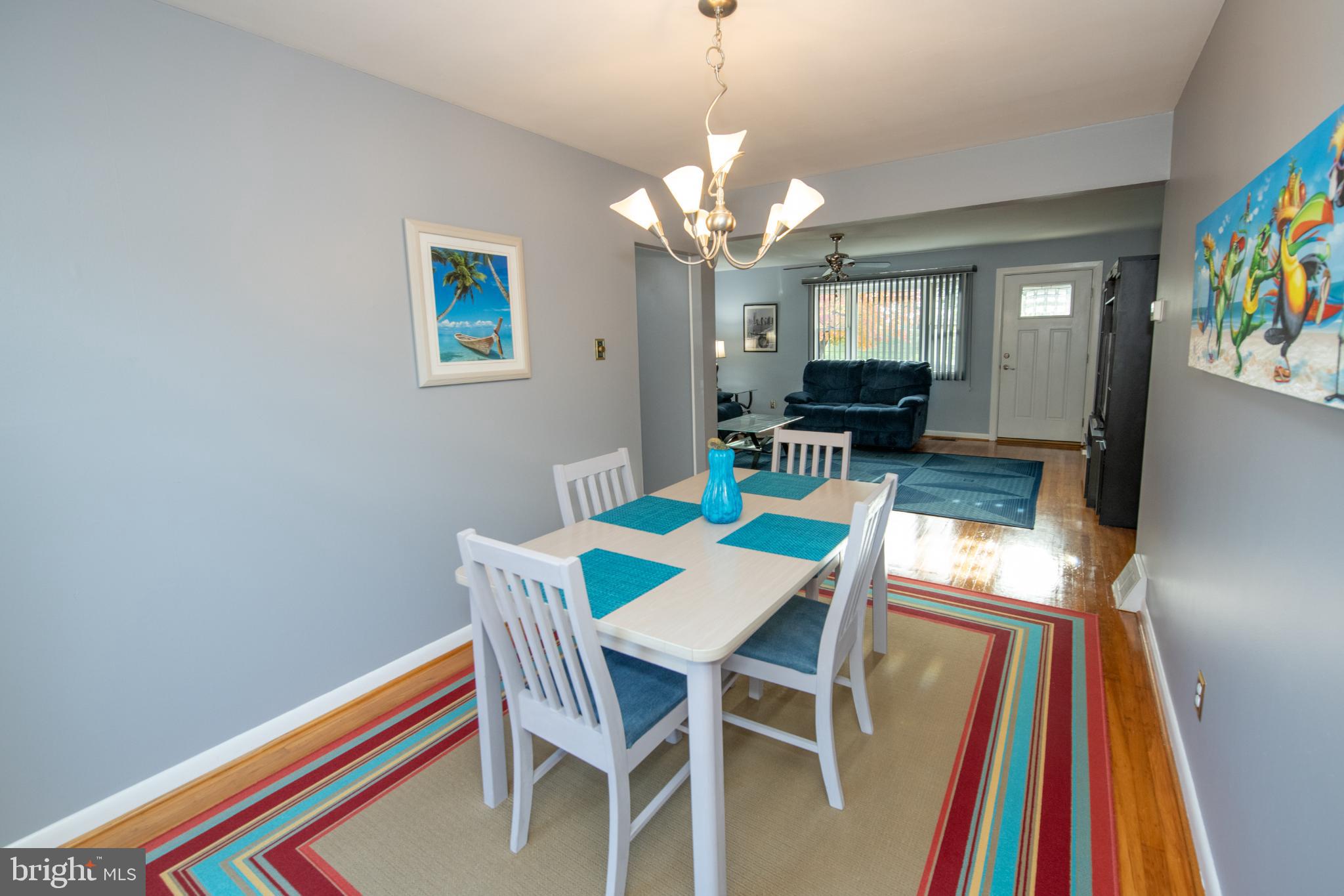 376 Newtown Road Warminster, PA 18974 - Photo 5 of 26 Bright and inviting dining space awaits you.
