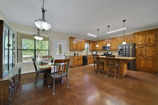 $599,900 | 22100 Stone Creek Lane, Montgomery, TX 77316