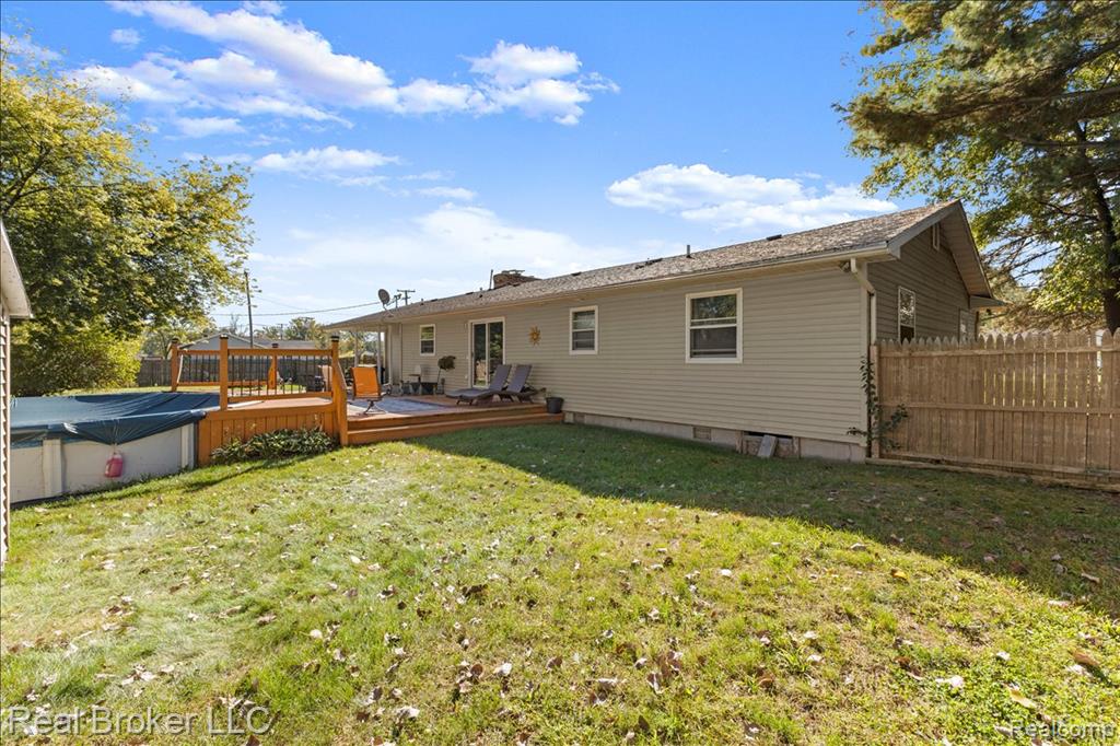 4268 Ravenswood Road Port Huron, MI 48060 - Photo 36 of 46