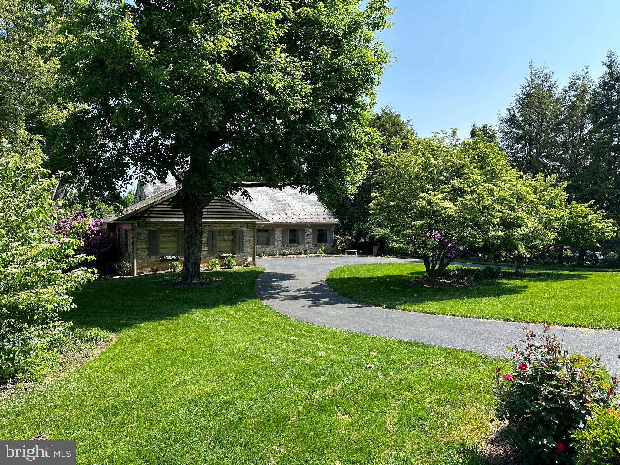 1403 Center Road Lancaster, PA 17603 - Photo 3 of 65 Gallery Image 3
