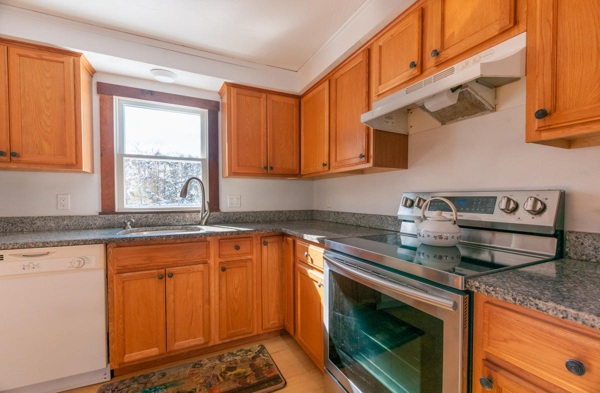 46 Windsor Road Sandwich, MA 02563 - Photo 7 of 22 KAW_8394-HDR