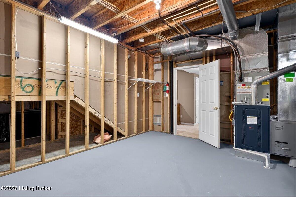 4111 Dolphin Road Louisville, KY 40220 - Photo 44 of 60 Shop/utility room