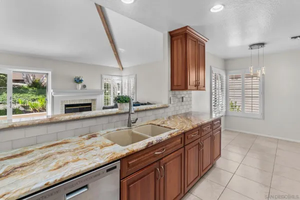 $1,340,000 | 12027 Caminito Corriente, San Diego, CA 92128