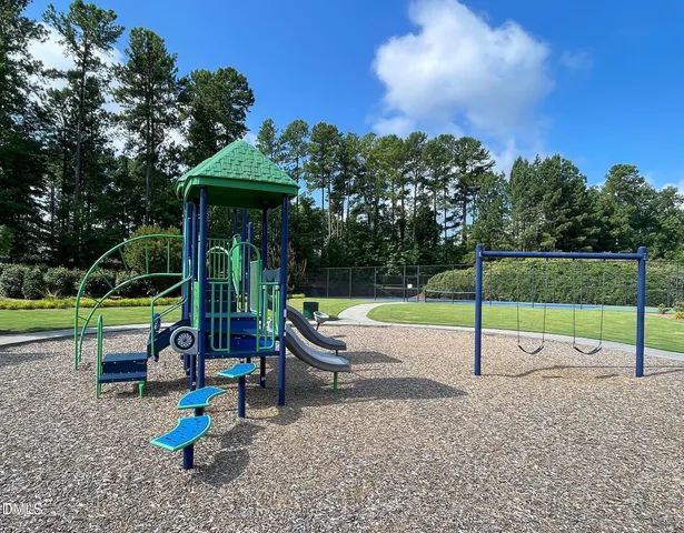 $439,000 | 111 Glenview Lane, Durham, NC 27703