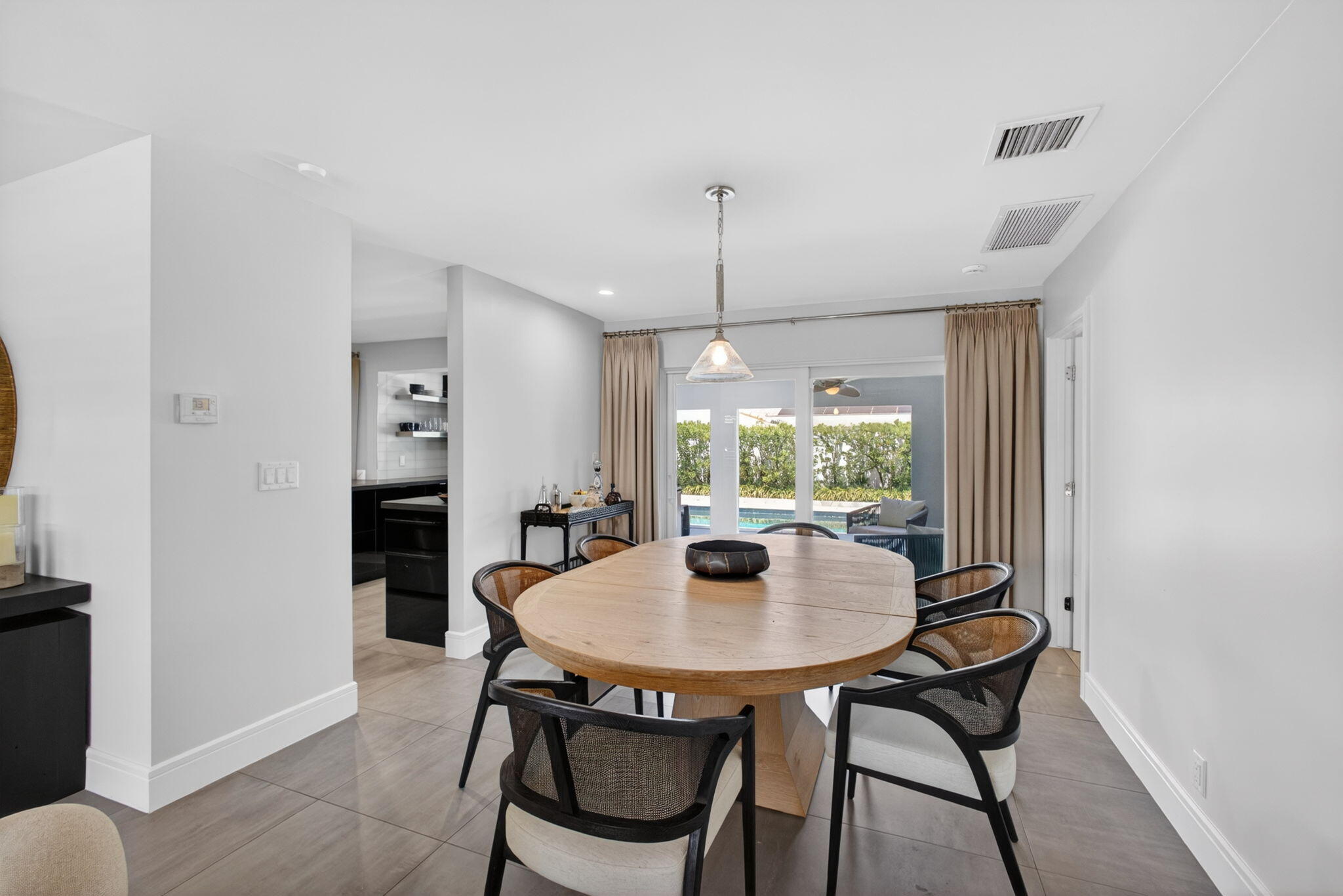 1160 Coral Way Singer Island, FL 33404 - Photo 11 of 62 15-web-or-mls-5D1A0529