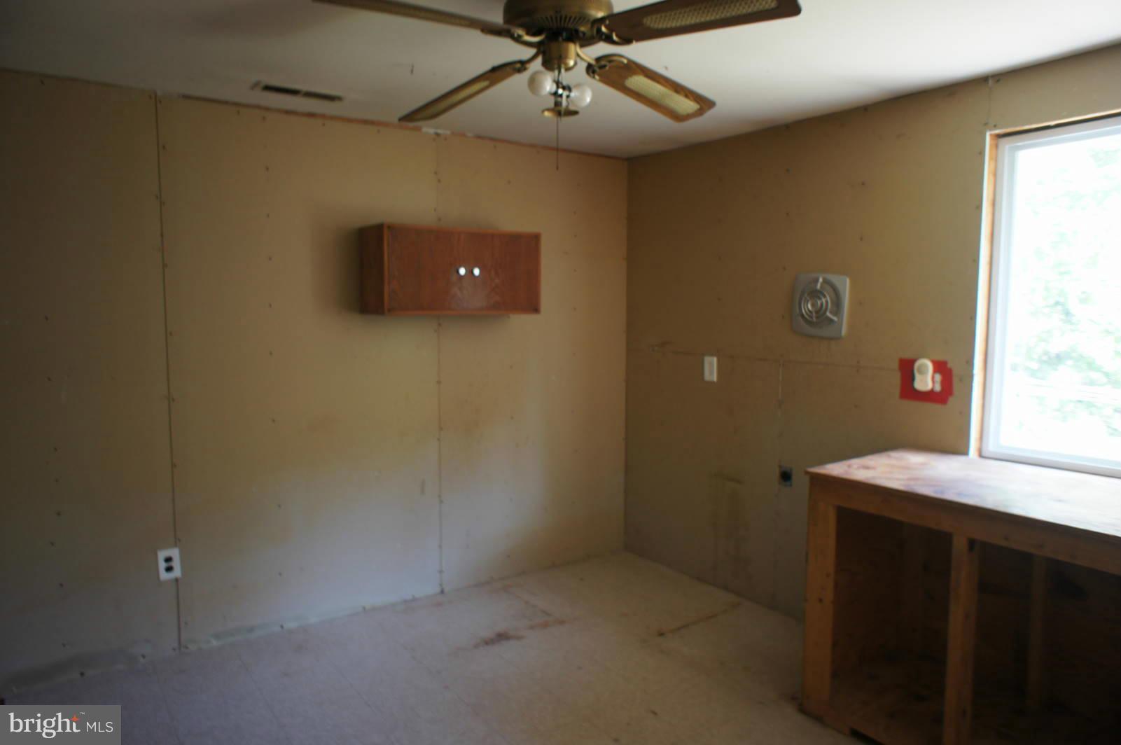 1950 Lower Marlboro Road Huntingtown, MD 20639 - Photo 6 of 14 Interior (General)