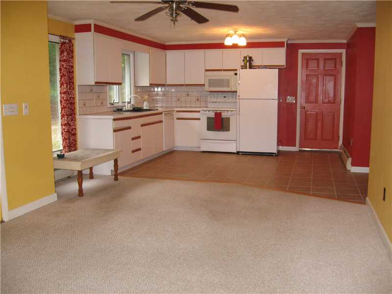 37 Sunset Road Glocester, RI 02814 - Photo 4 of 16 Kitchen.