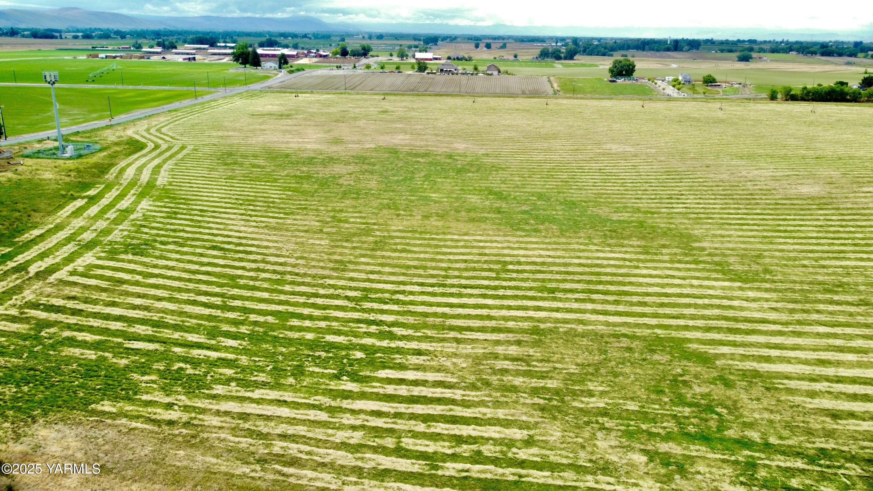Nka Liberty Road Granger, WA 98932 - Photo 1 of 7 111
