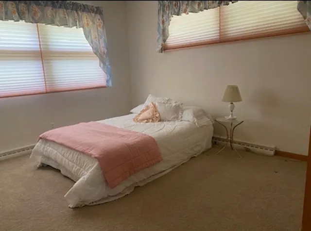 $249,995 | 9 Orchard Drive, Charleston, IL 61920