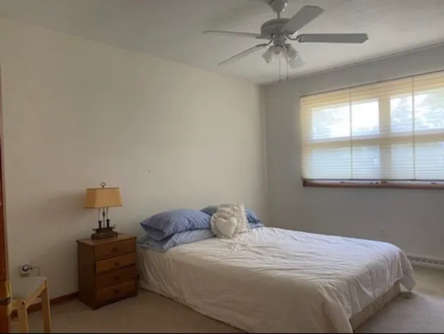 $249,995 | 9 Orchard Drive, Charleston, IL 61920