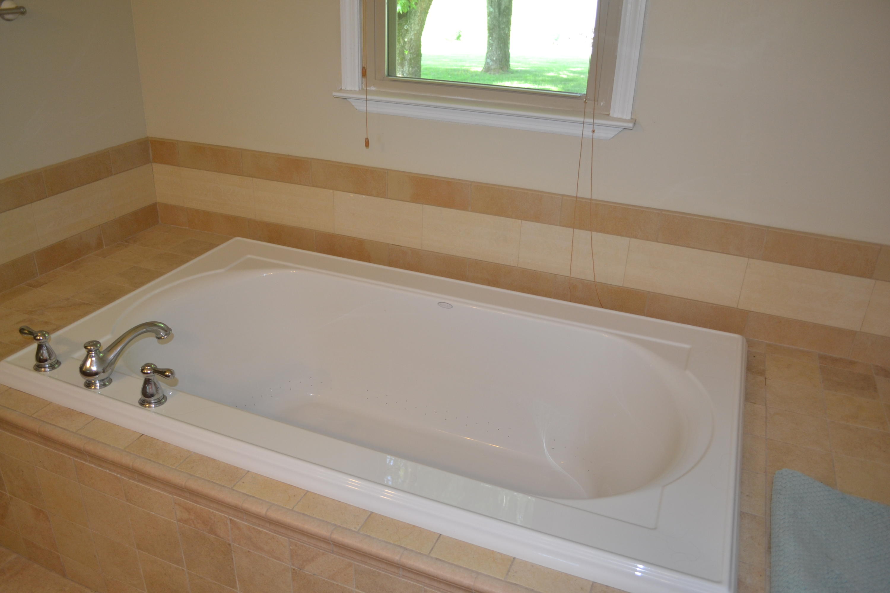 2350 Todd Road Clarkrange, TN 38553 - Photo 17 of 38 Jetted Tub