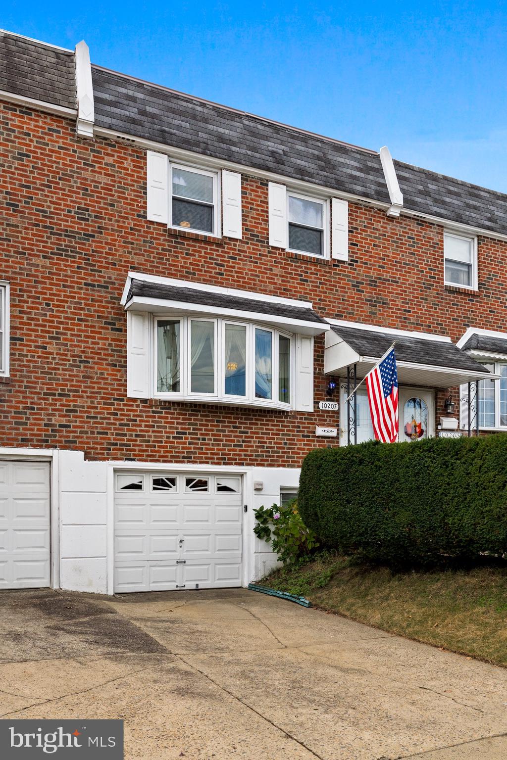 10207 Kilburn Road Philadelphia, PA 19114 - Photo 2 of 29 Gallery Image 2