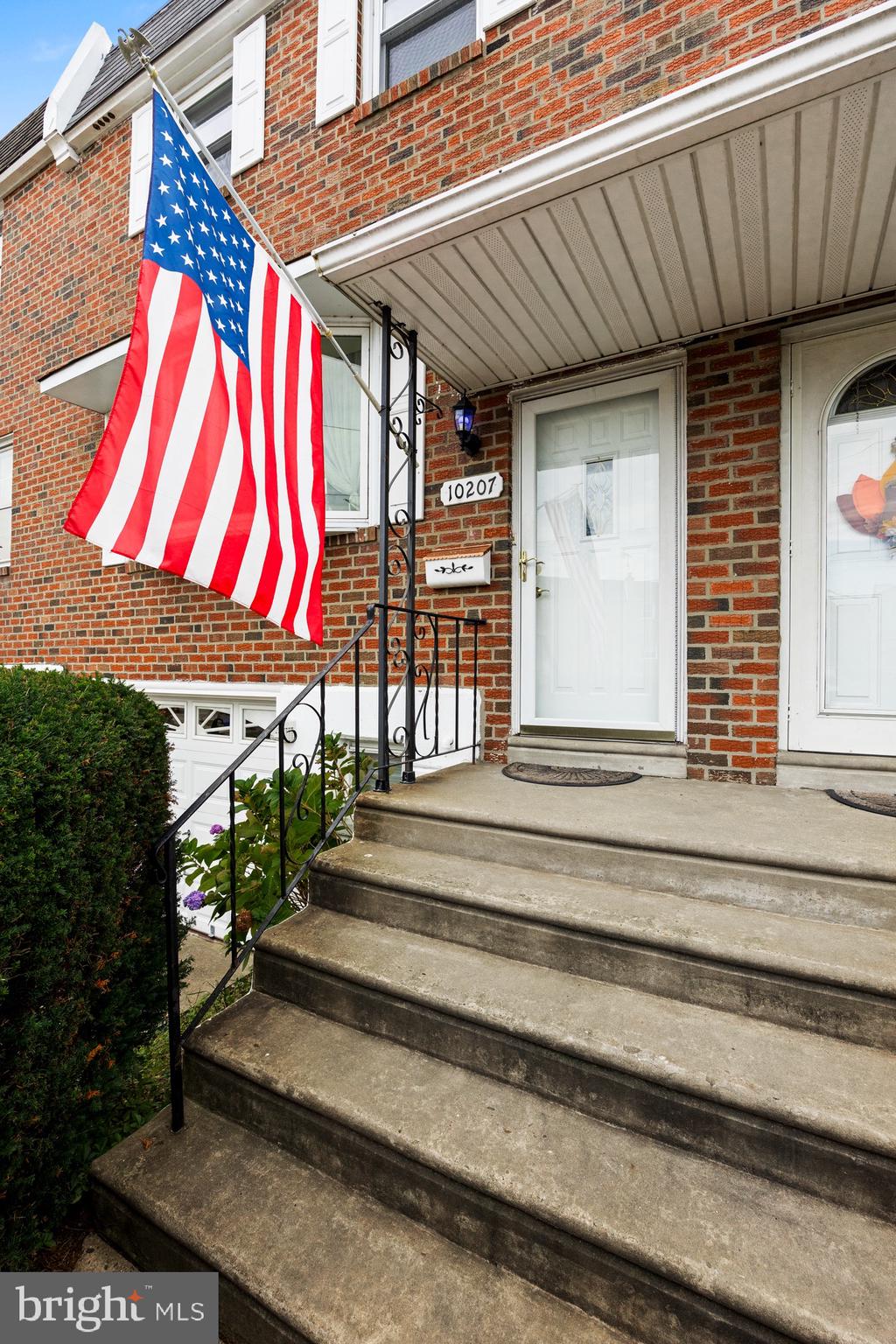 10207 Kilburn Road Philadelphia, PA 19114 - Photo 4 of 29 Gallery Image 4