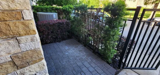 $3,075 | 1405 Patterson Street, Houston, TX 77007