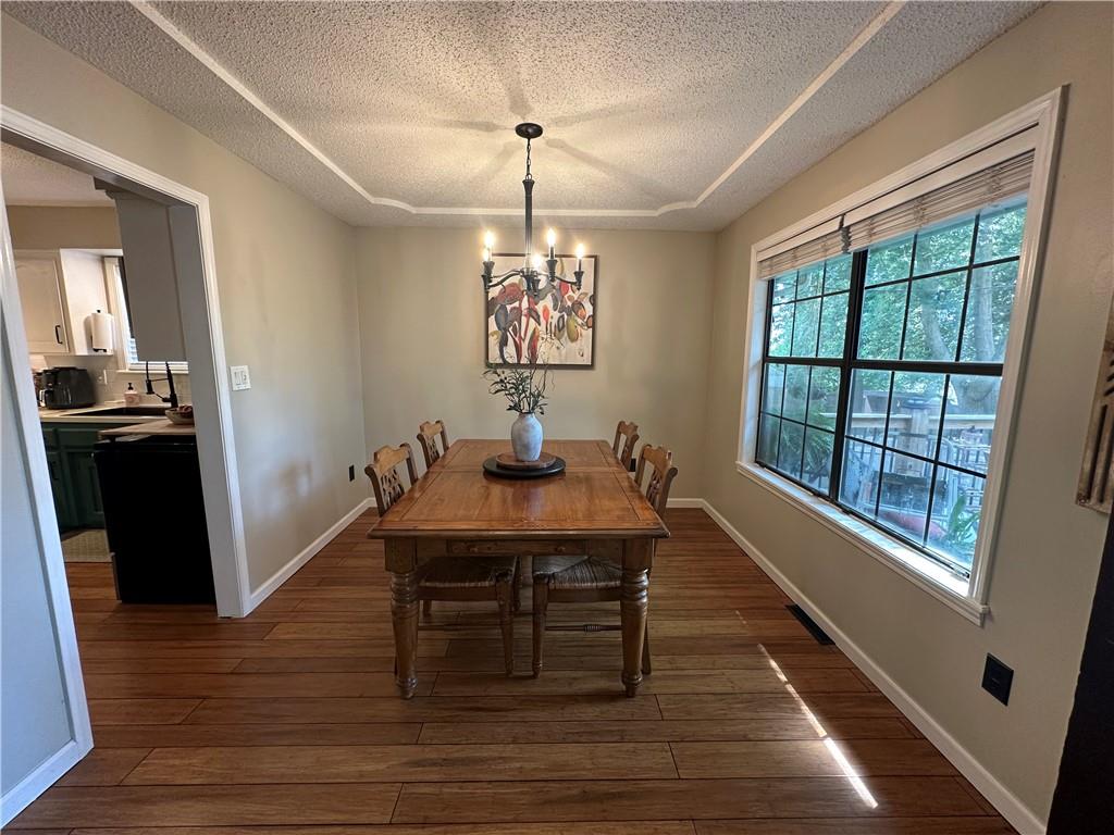 1616 Northeast Ridgeview Drive Lee's Summit, MO 64086 - Photo 6 of 28