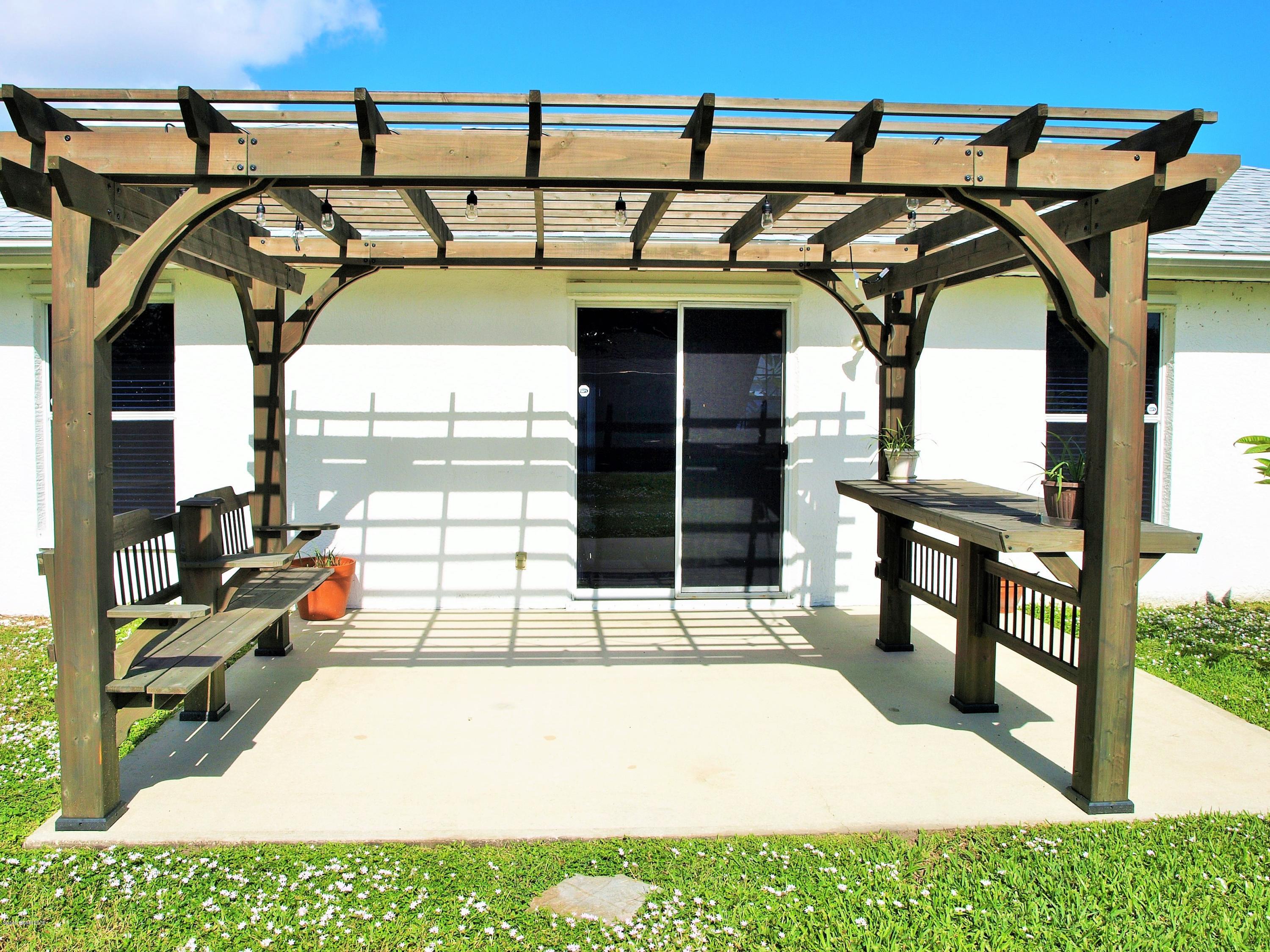 247 Crystal Lake Road Melbourne, FL 32901 - Photo 19 of 22 a view of entryway with a outdoor space
