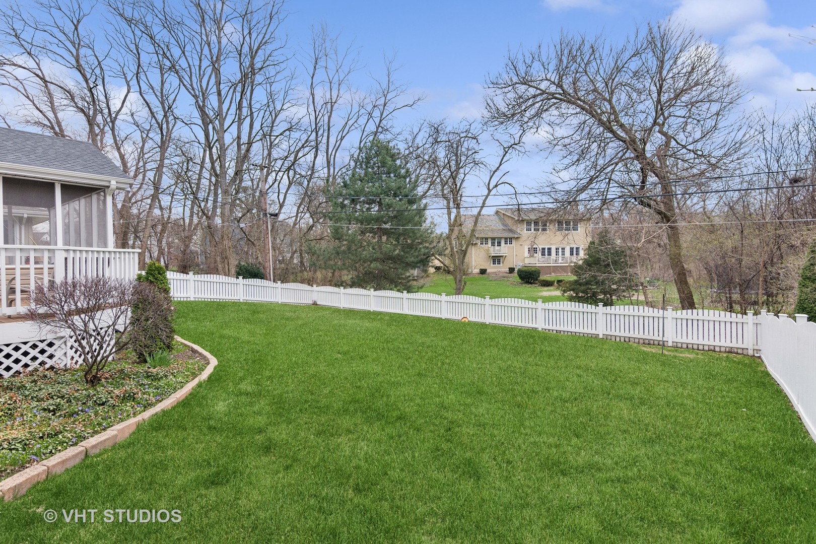 1502 Mayo Avenue Wheaton, IL 60189 - Photo 8 of 32