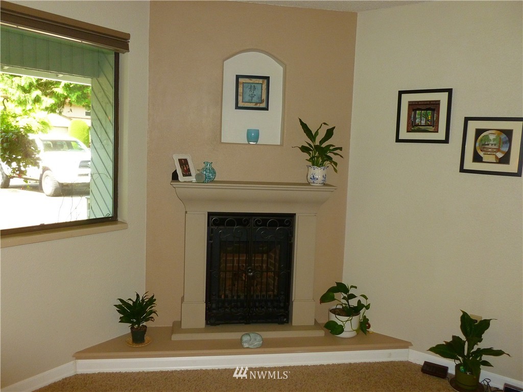 14210 149th Place Southeast Renton, WA 98059 - Photo 11 of 25