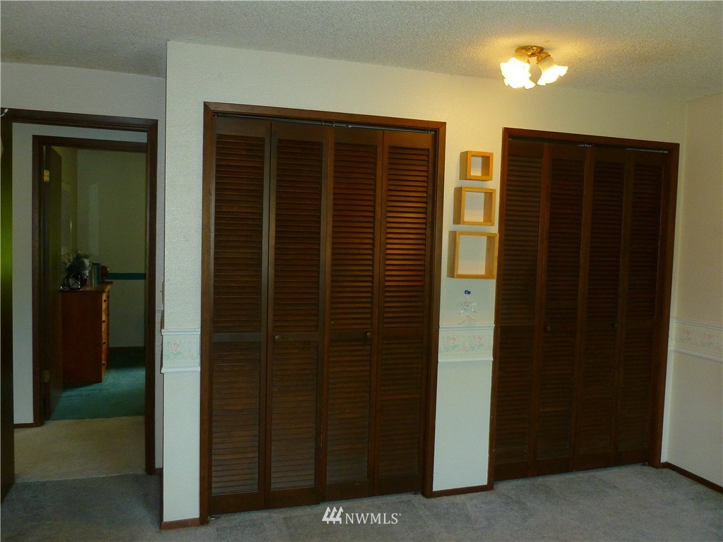 14210 149th Place Southeast Renton, WA 98059 - Photo 16 of 25