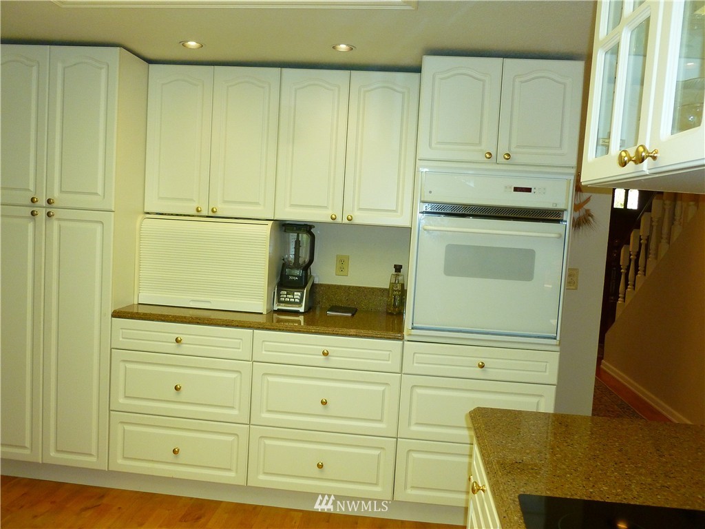 14210 149th Place Southeast Renton, WA 98059 - Photo 6 of 25