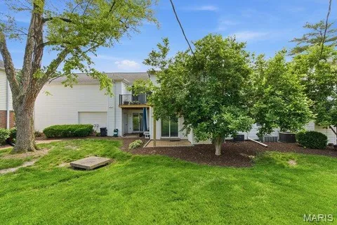 $169,900 | 9129 Wrenwood Lane, Brentwood, MO 63144