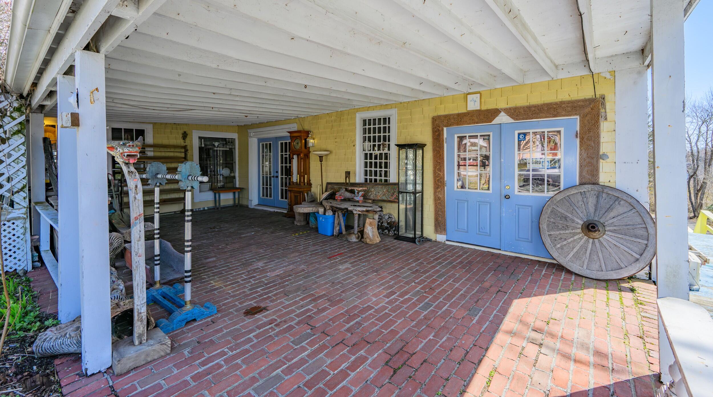 21 South Orleans Road Orleans, MA 02653 - Photo 4 of 32 21SOrleans SideDoor