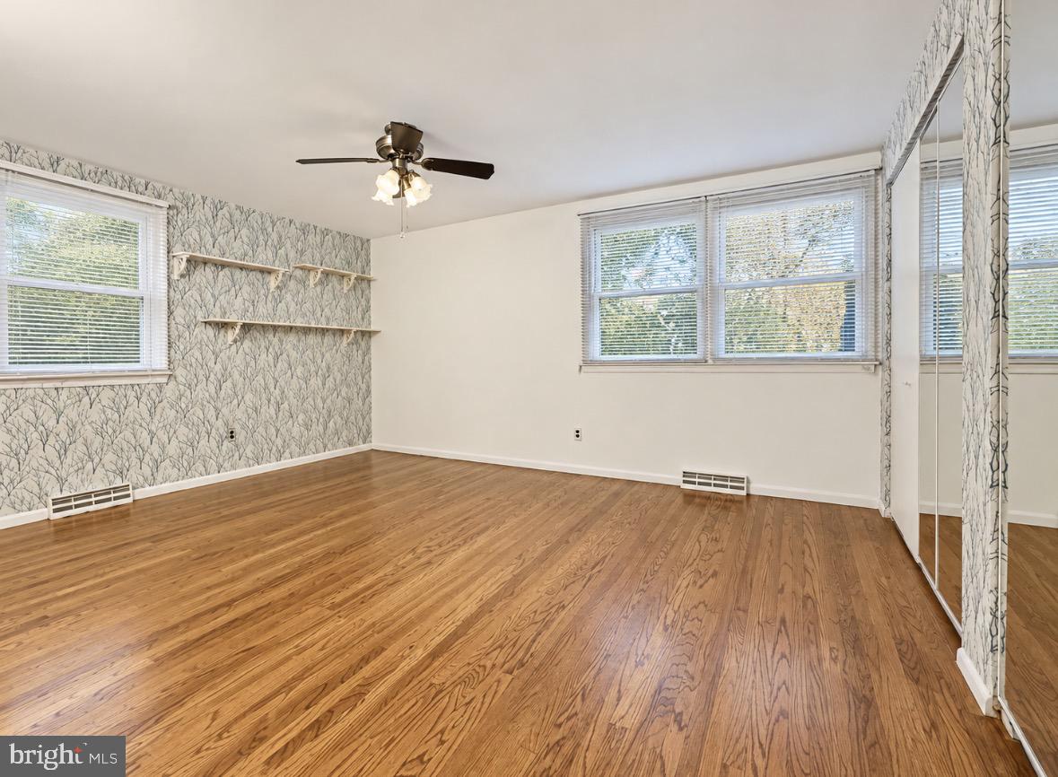 3 Stonebridge Road Cherry Hill, NJ 08003 - Photo 25 of 37 3rd Bedroom