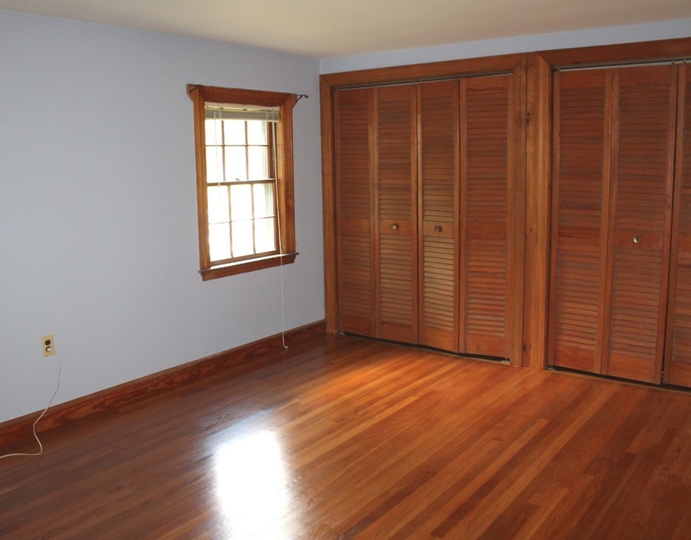 27 Brooksbie Road Bedford, MA 01730 - Photo 11 of 21 Gallery Image 11