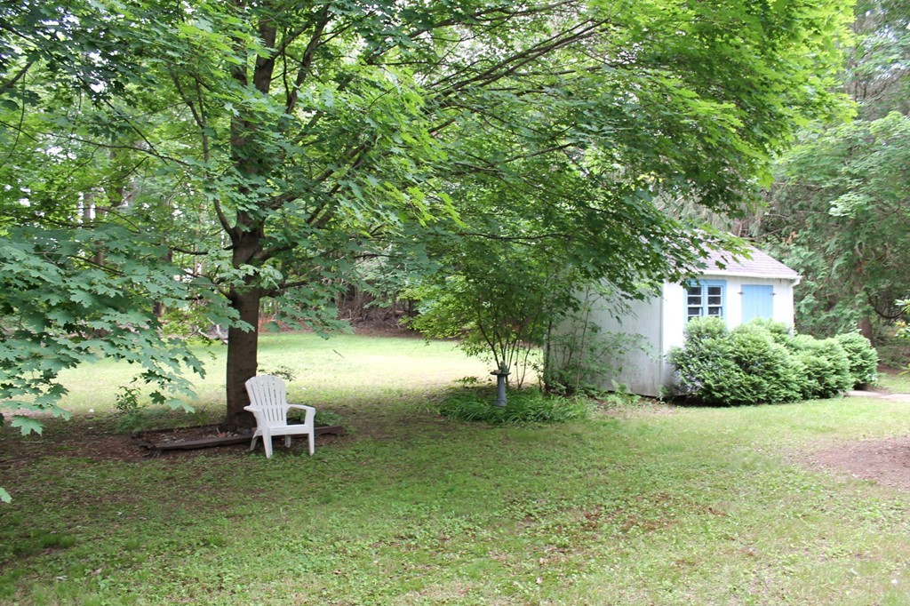 27 Brooksbie Road Bedford, MA 01730 - Photo 19 of 21 Gallery Image 19