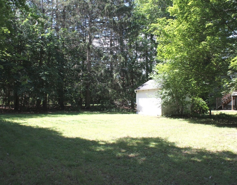 27 Brooksbie Road Bedford, MA 01730 - Photo 20 of 21 Gallery Image 20