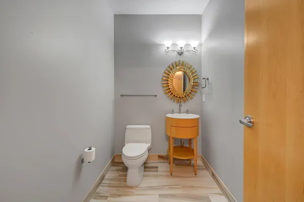 $4,795 | 150 Northeast 2nd Street, Unit B514, Minneapolis, MN 55413