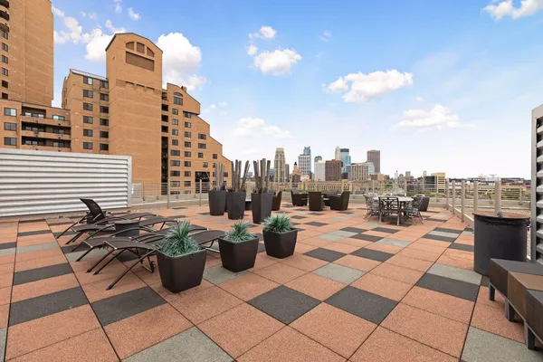 $4,795 | 150 Northeast 2nd Street, Unit B514, Minneapolis, MN 55413