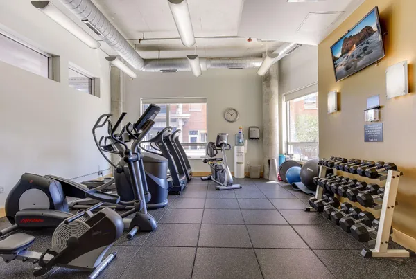 $4,795 | 150 Northeast 2nd Street, Unit B514, Minneapolis, MN 55413