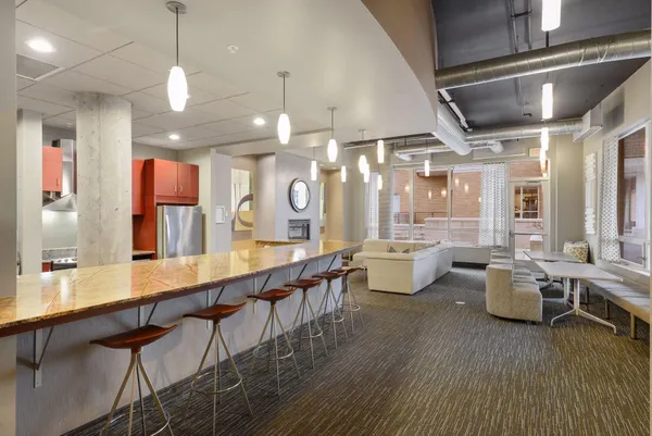 $4,795 | 150 Northeast 2nd Street, Unit B514, Minneapolis, MN 55413