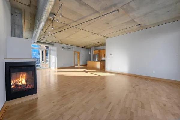 $4,795 | 150 Northeast 2nd Street, Unit B514, Minneapolis, MN 55413