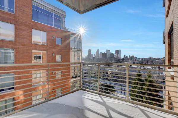 $4,795 | 150 Northeast 2nd Street, Unit B514, Minneapolis, MN 55413
