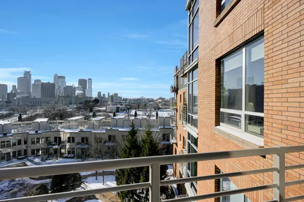 $4,795 | 150 Northeast 2nd Street, Unit B514, Minneapolis, MN 55413