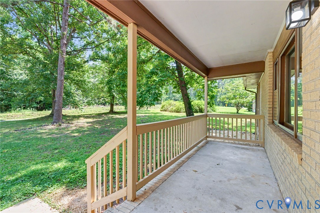 2810 Sutherland Road Sutherland, VA 23885 - Photo 5 of 33