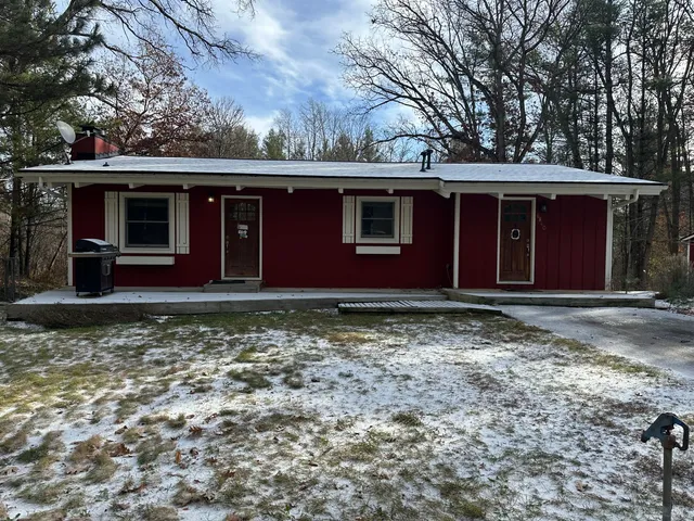 $273,900 | 6840 South Riverbend Lane, Baldwin, MI 49304