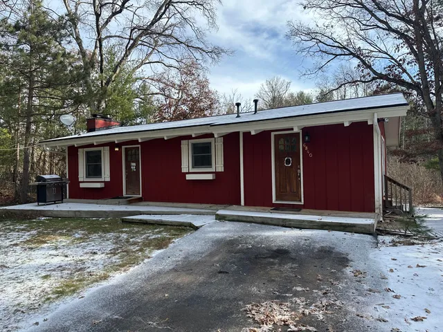 $273,900 | 6840 South Riverbend Lane, Baldwin, MI 49304