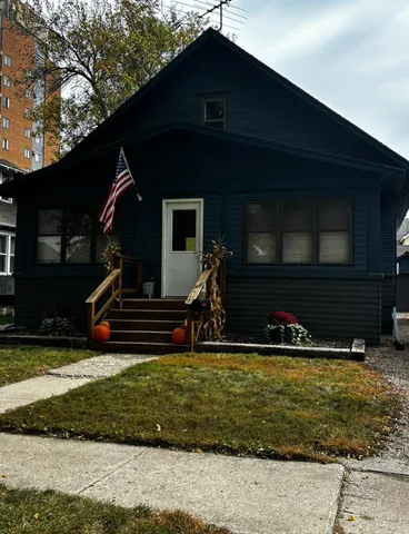 $125,900 | 219 3rd Avenue Southwest, Pipestone, MN 56164