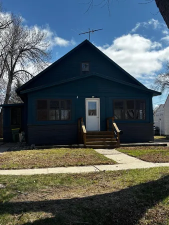 $119,900 | 219 3rd Avenue Southwest, Pipestone, MN 56164