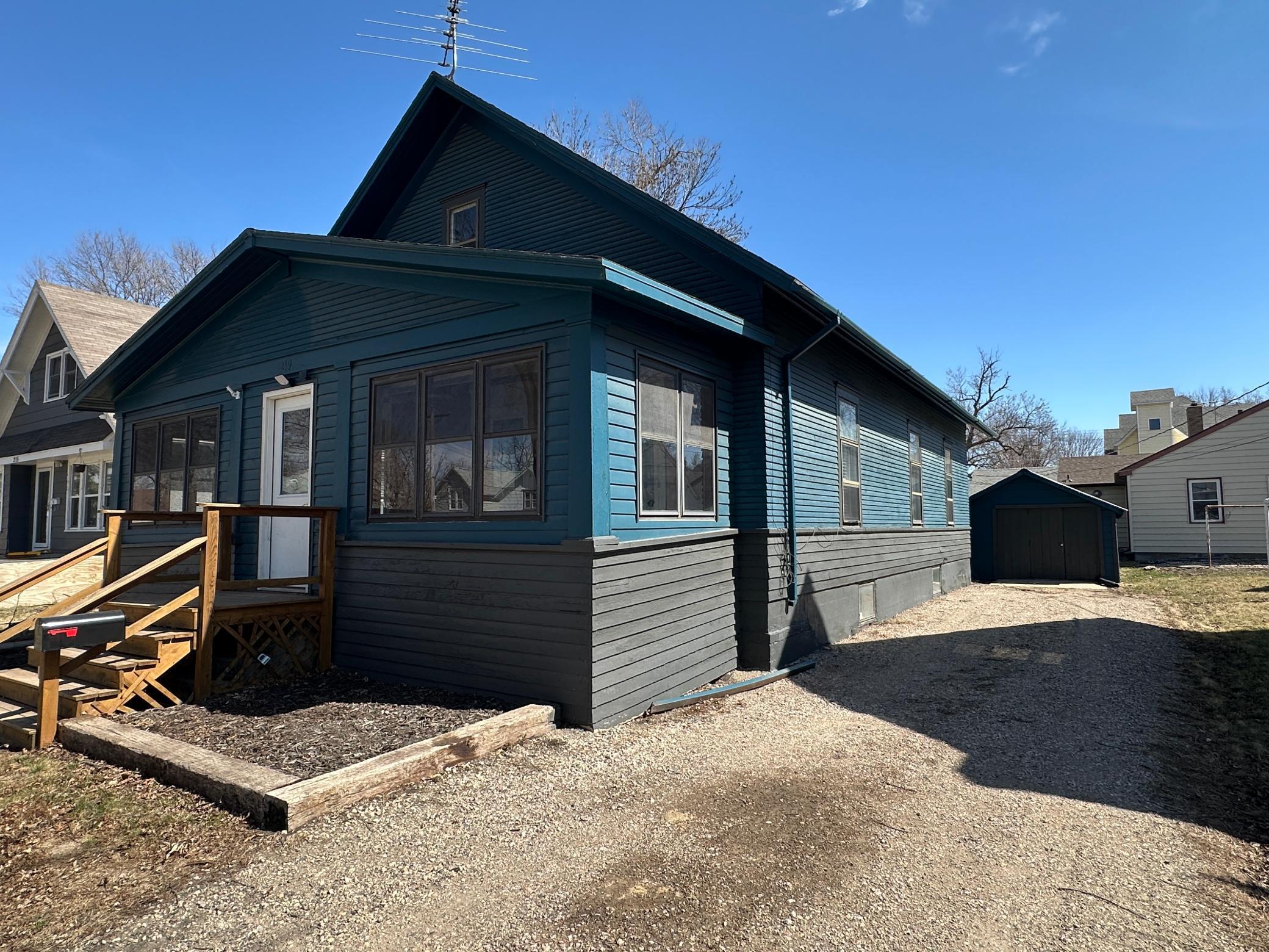 219 3rd Avenue Southwest Pipestone, MN 56164 - Photo 10 of 14