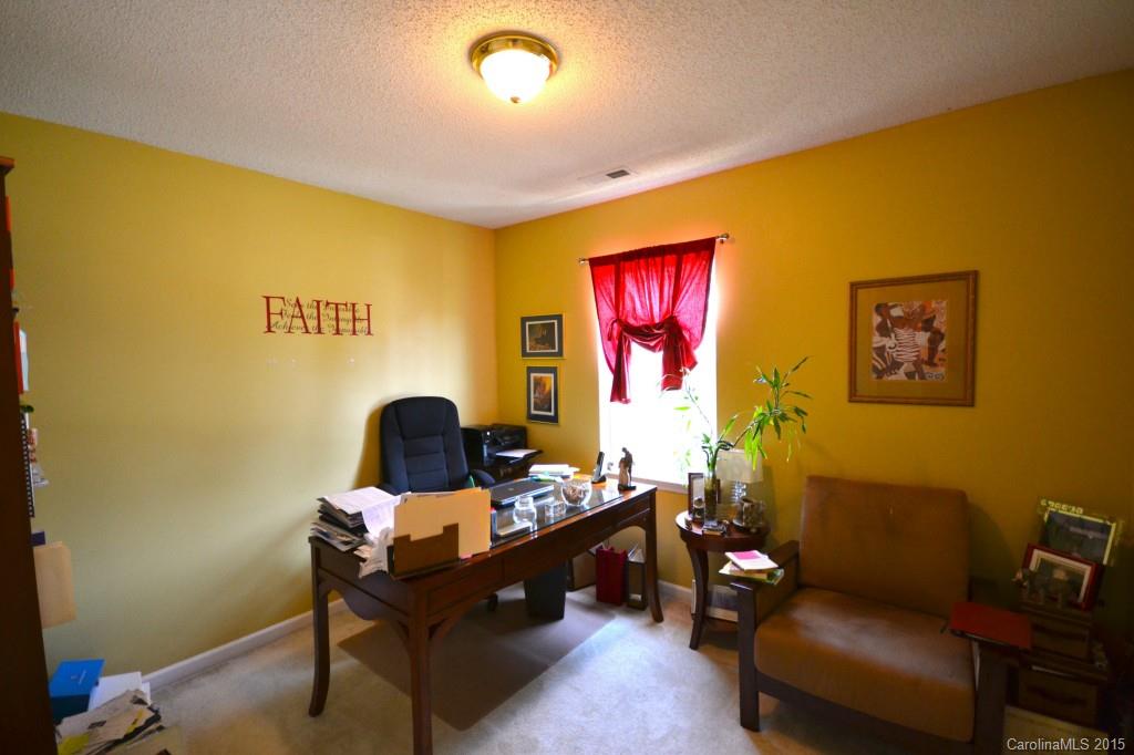 2304 Meadecroft Road Charlotte, NC 28214 - Photo 4 of 9 Gallery Image 4