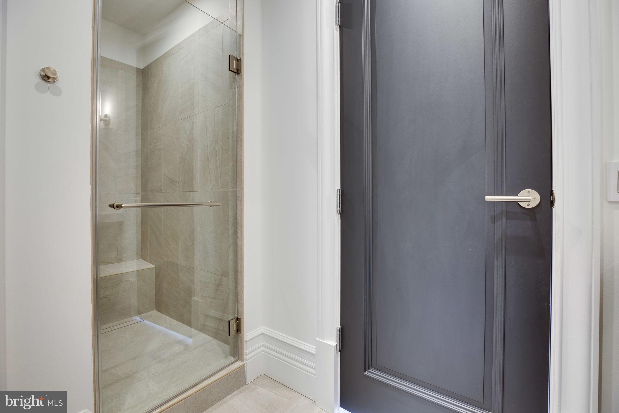 23075 Red Sunset Place Aldie, VA 20105 - Photo 46 of 89 Shared bath shower