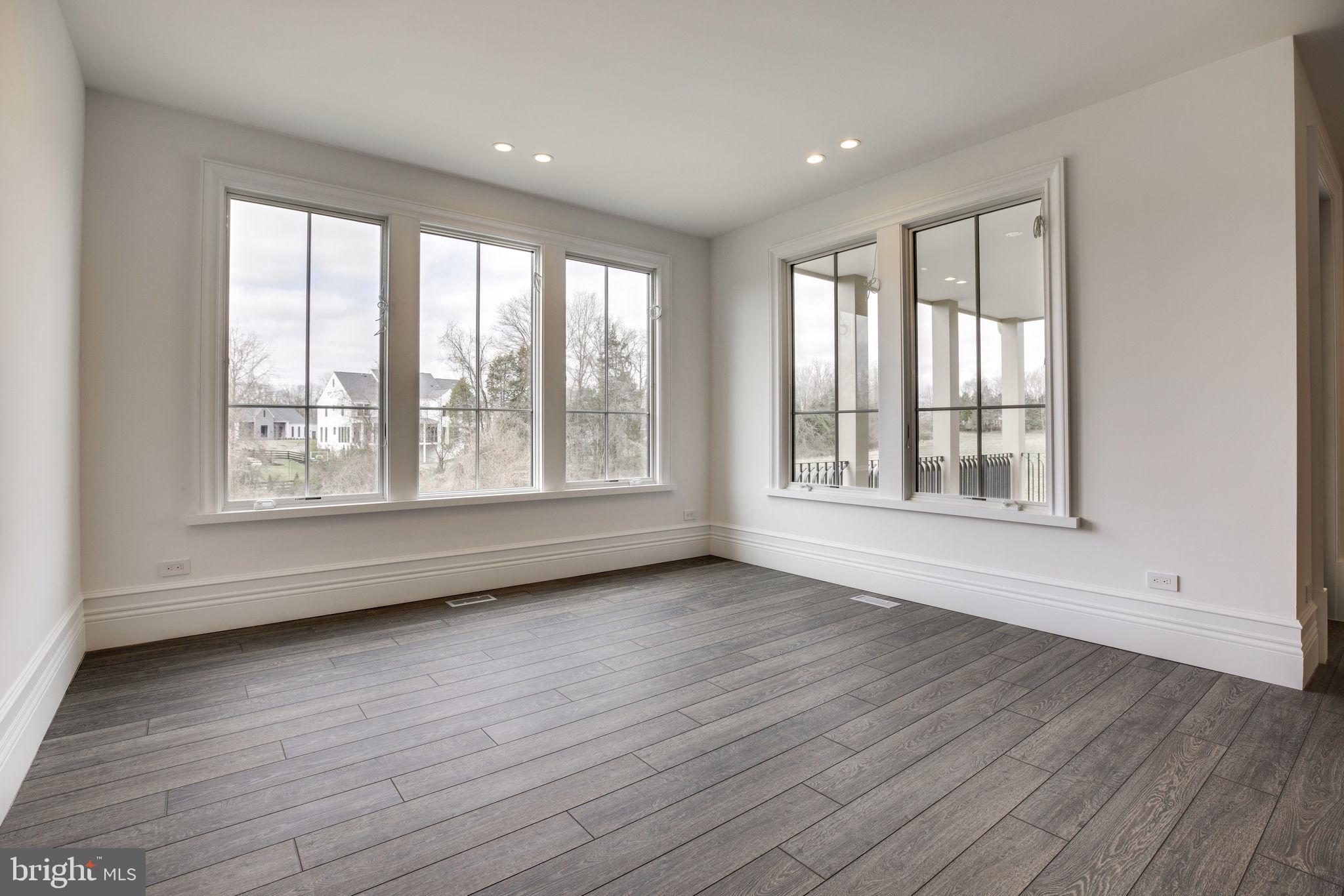 23075 Red Sunset Place Aldie, VA 20105 - Photo 56 of 89 Owner's Suite sitting area