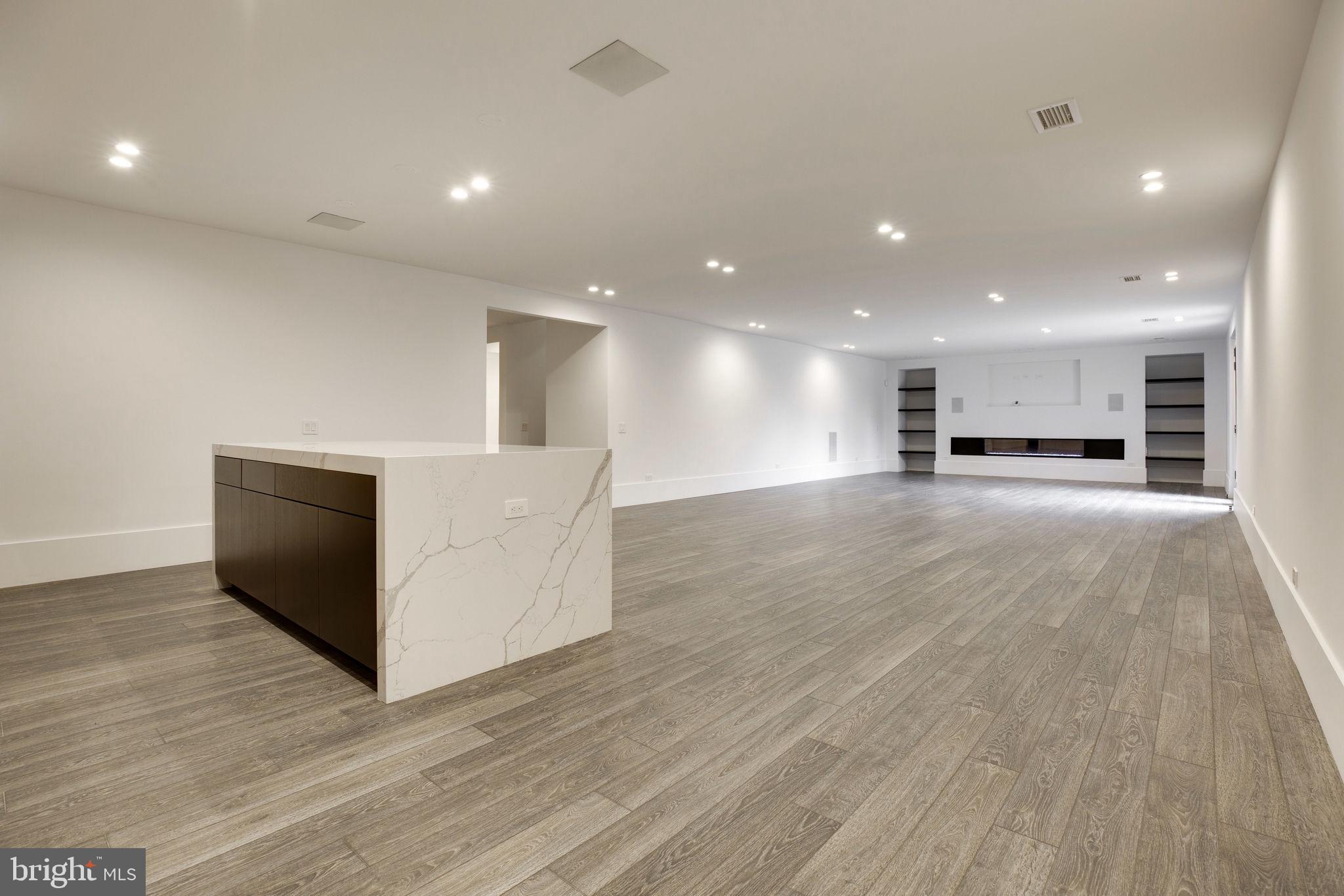 23075 Red Sunset Place Aldie, VA 20105 - Photo 68 of 89 Great Room