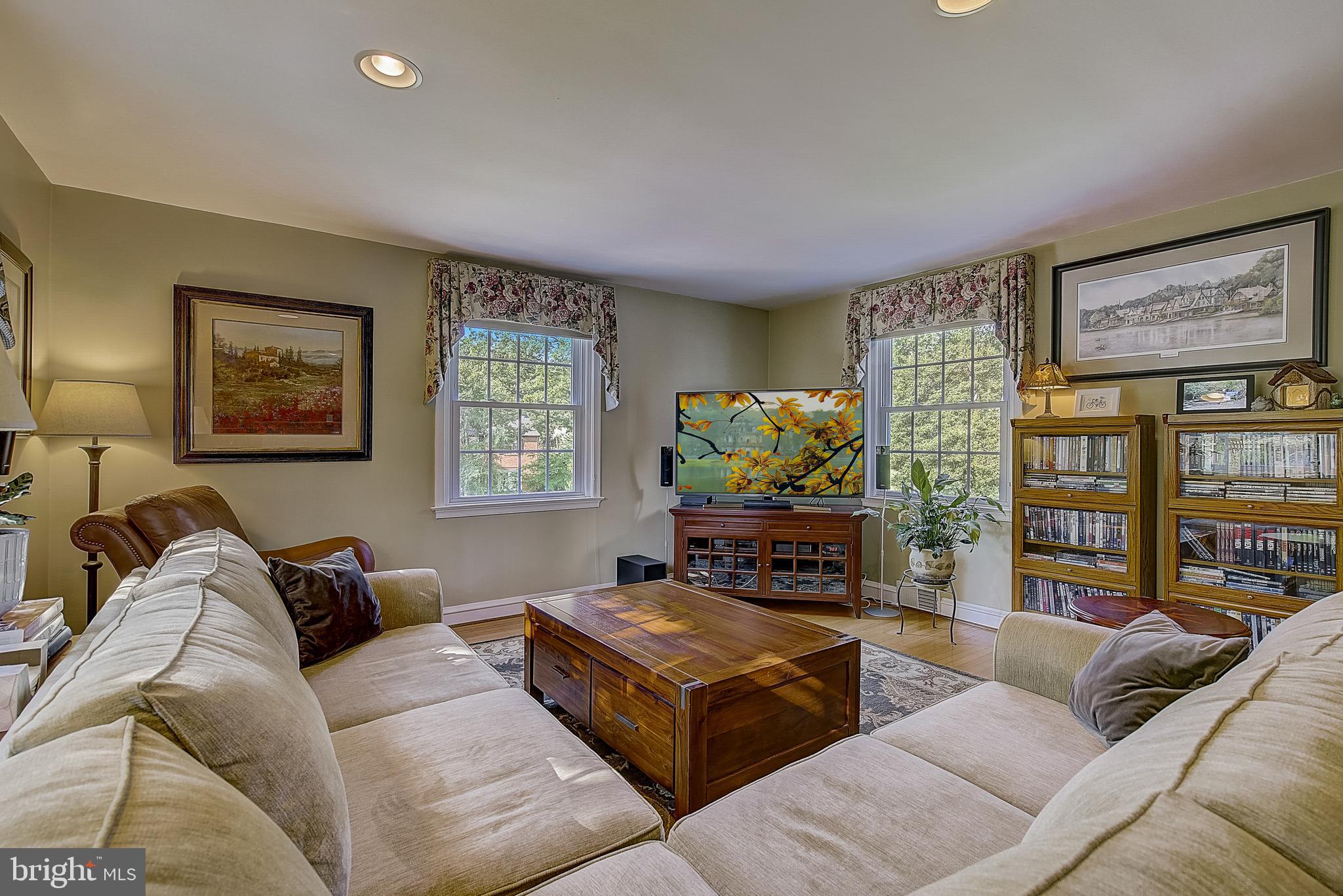 537 Fox Road Glenside, PA 19038 - Photo 11 of 52 Gallery Image 11