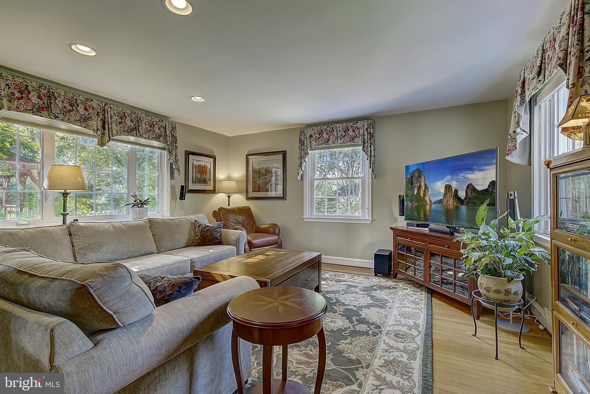 537 Fox Road Glenside, PA 19038 - Photo 12 of 52 Gallery Image 12